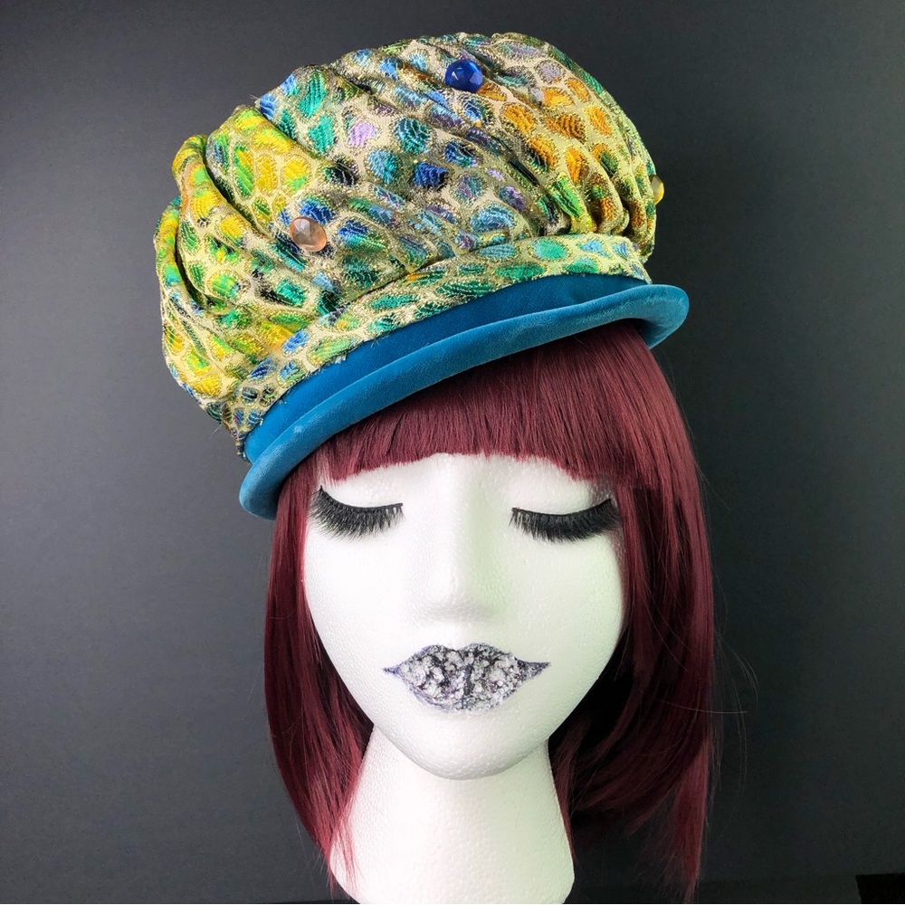 Vtg MODERN MISS 1950s Top Hat Women Big Velvet Blue Multicolor & Gold pattern